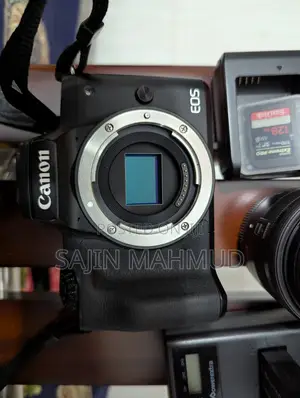 Photo - Canon M50 Mark Ii + Canon 50mm F1.8 + Accessories