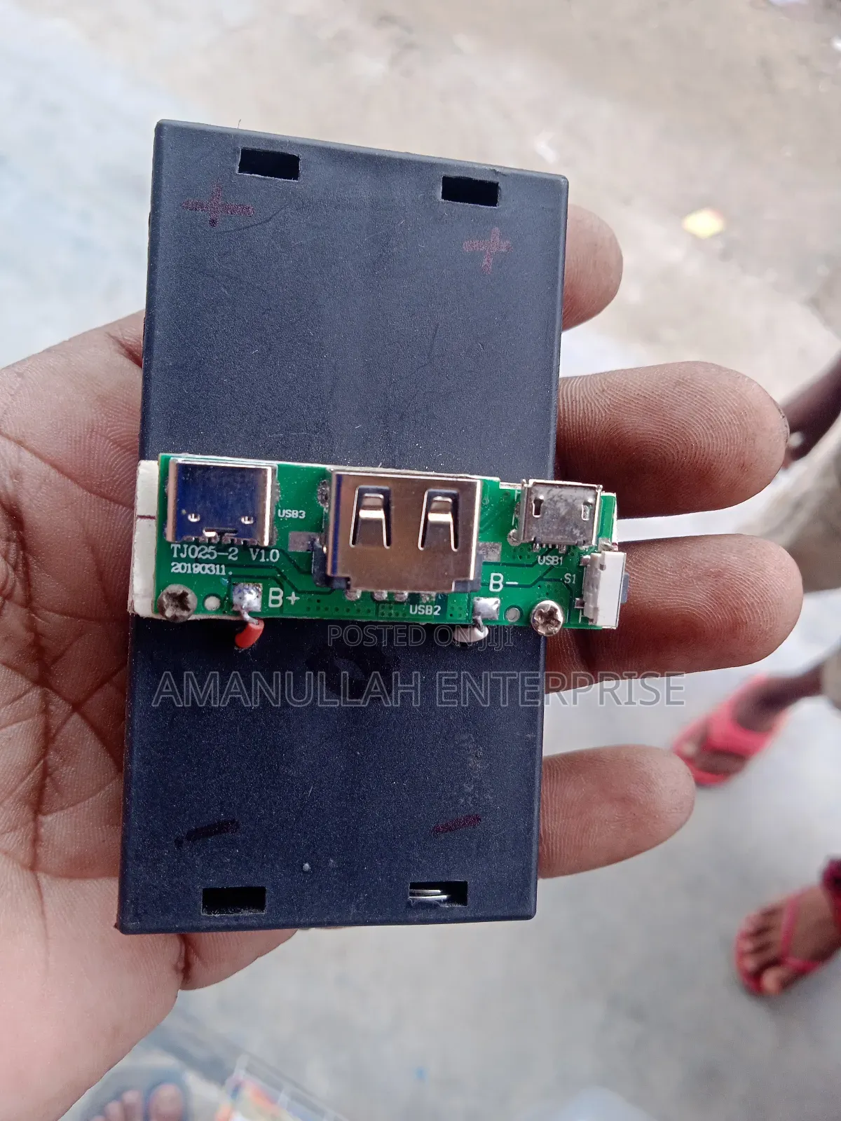 Reusable Power Bank/ Diy Power Bank/Li Ion Battery Charger