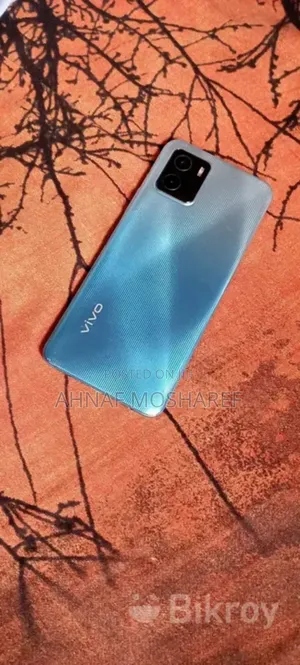 Vivo Y15s 32 GB