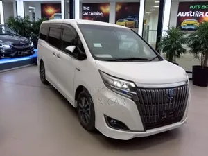 Photo - Toyota Esquire 2019 Pearl