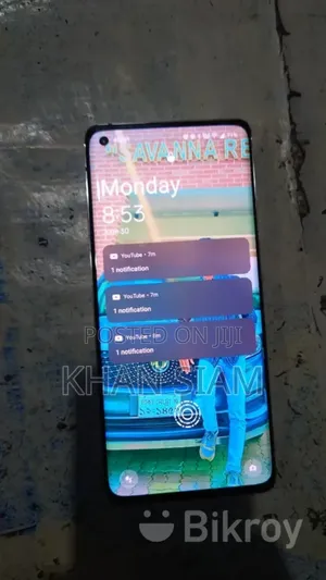 Photo - OnePlus 8 128 GB Silver