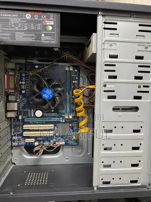 Desktop Computer 8GB Intel Core I5 SSD 128GB