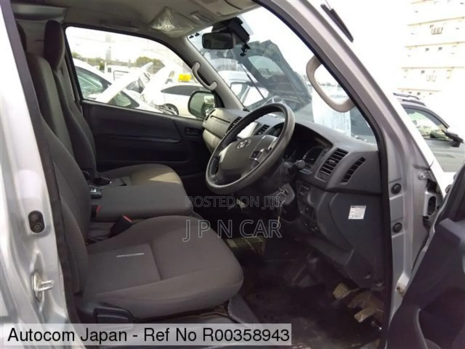 Toyota HiAce 2020 Silver