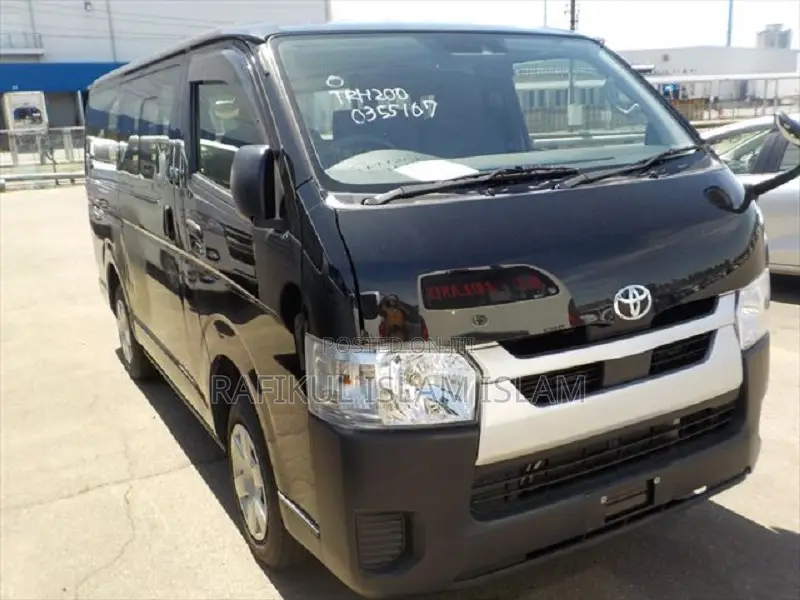 Toyota HiAce 2022 Black