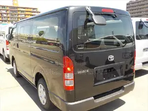 Toyota HiAce 2022 Black