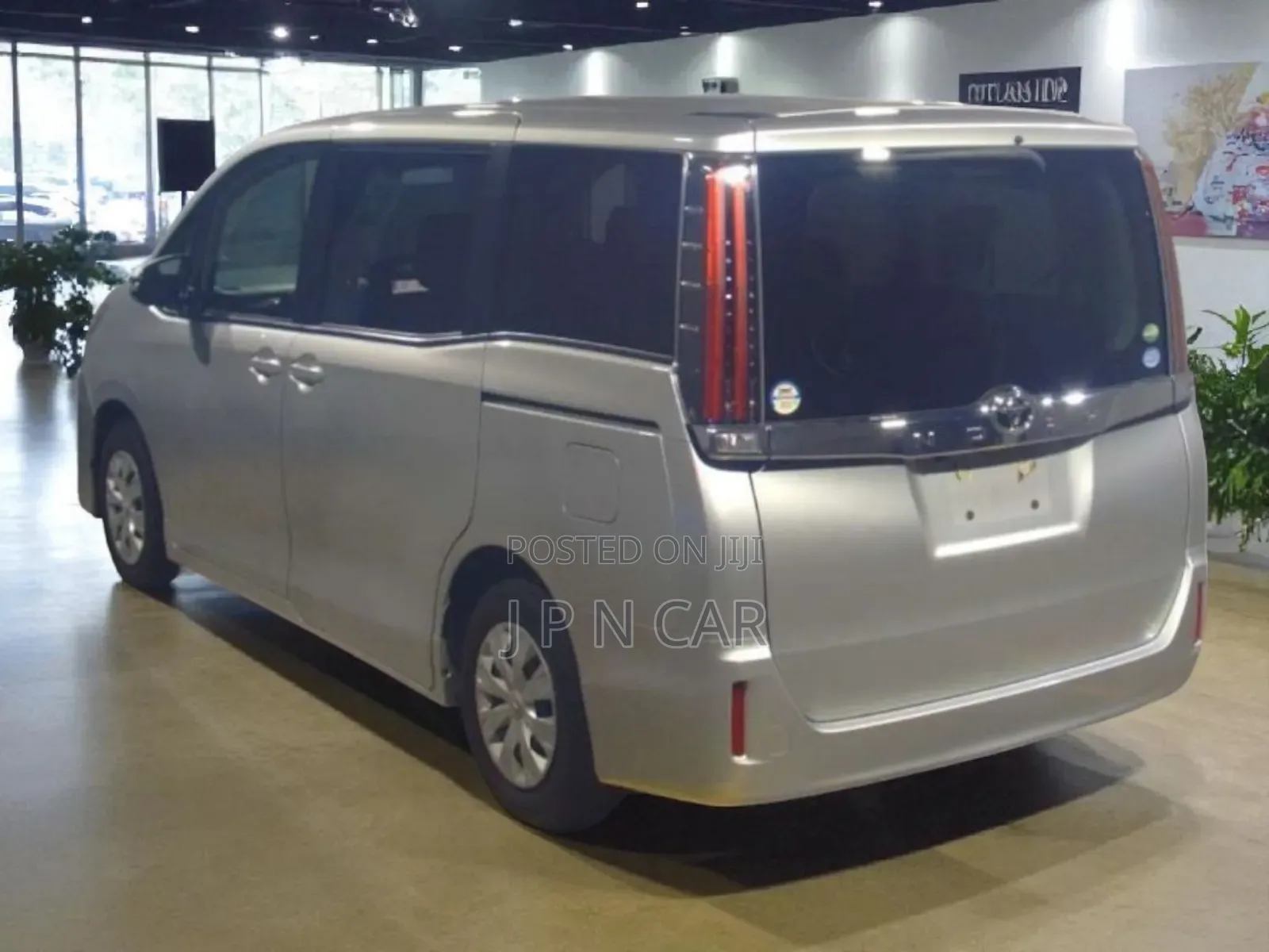 Toyota Noah 2.0 FWD (8 Seater) 2020 Silver