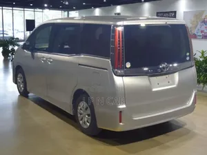Toyota Noah 2.0 FWD (8 Seater) 2020 Silver