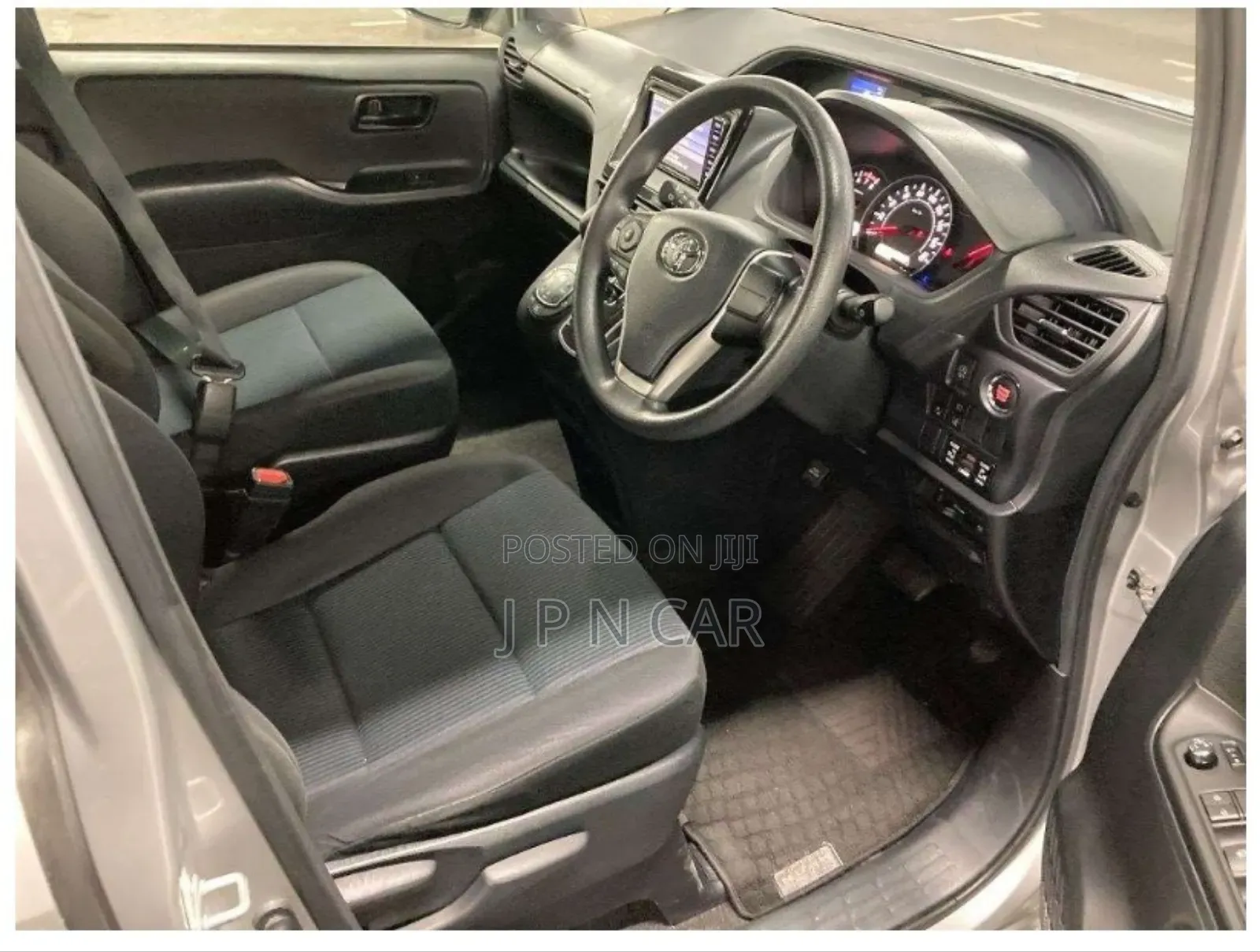 Toyota Noah 2.0 FWD (8 Seater) 2020 Silver