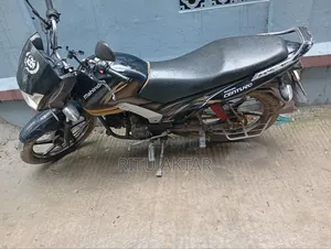 Photo - Mahindra Centuro 2015 Black