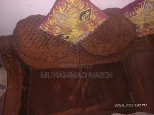 ভেলভেট স্প্রিং সোফা