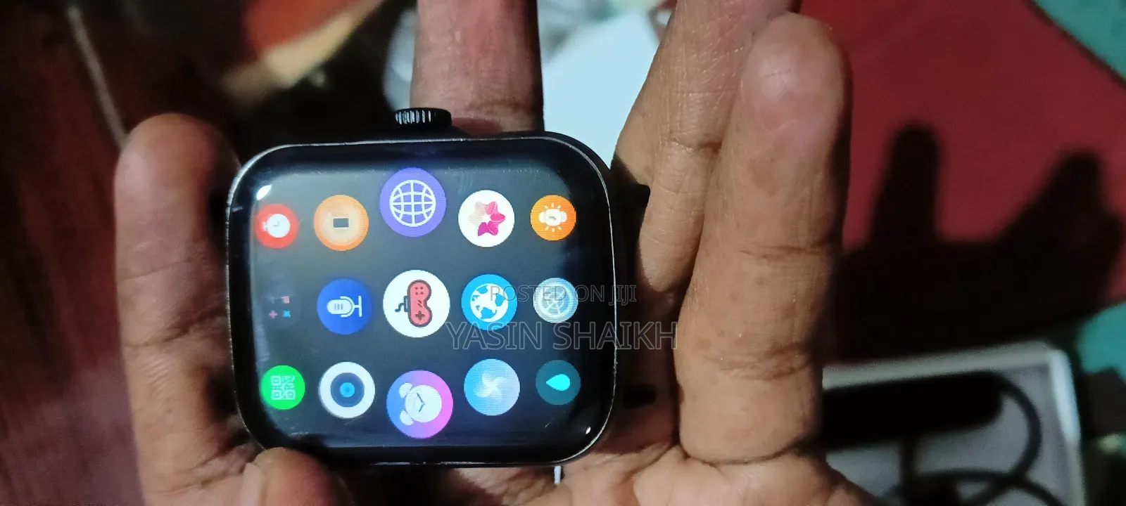 New Smart Watch 1 Purchase 1 Free