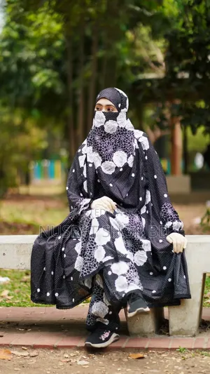 Plaju Khimar Set
ফেব্রিকঃ উন্নত মানের সফ্ট চায়না,