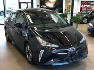 Photo - Toyota Prius 2019 Black