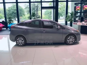 Toyota Prius 2020 Gray