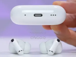 Photo - Airpods Pro - 2nd Generation ( White -Lightning Version )