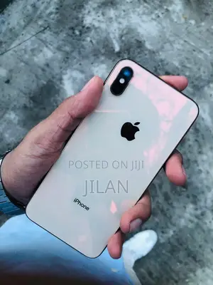 Photo - Apple iPhone XS Max 512 GB Gold