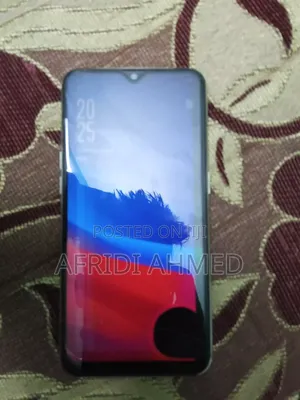 Photo - Oppo A7 64 GB Gold
