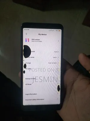 Photo - Xiaomi Redmi 5 32 GB Black