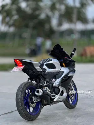 Photo - Yamaha R1 2025 White