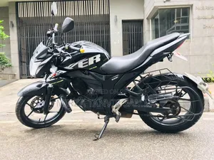 Photo - Suzuki 2018 Black