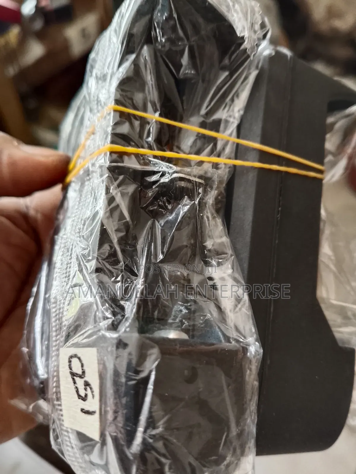 Li-Ion Battery Charger for Single Battery