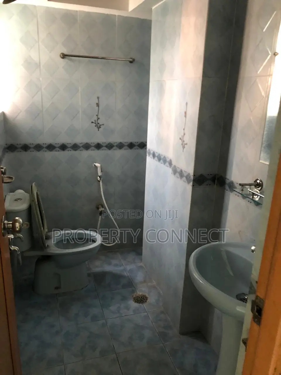 2bdrm Apartment in Malibag for sale