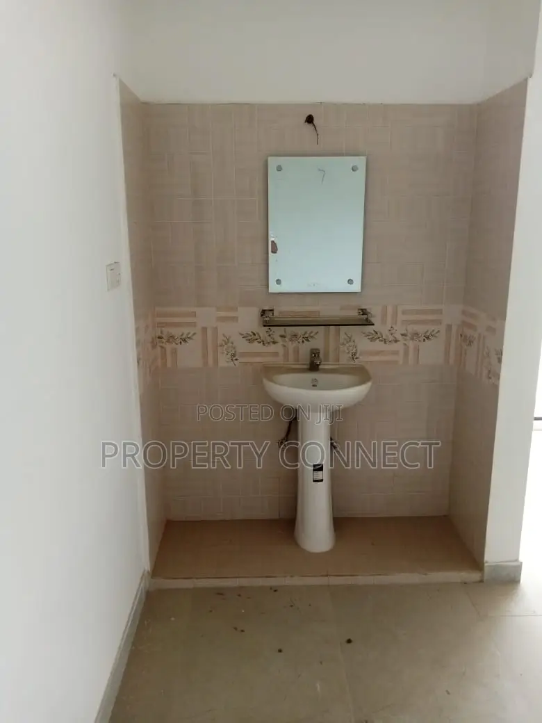 3bdrm Apartment in Uttara for sale