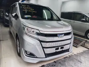 Photo - Toyota Noah 2020 Silver