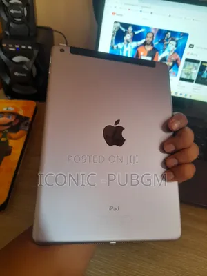 Photo - Apple iPad mini 5 128 GB Gray