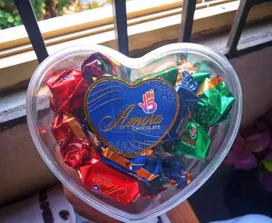 Photo - Hi5 Amora Heart Shaped Box