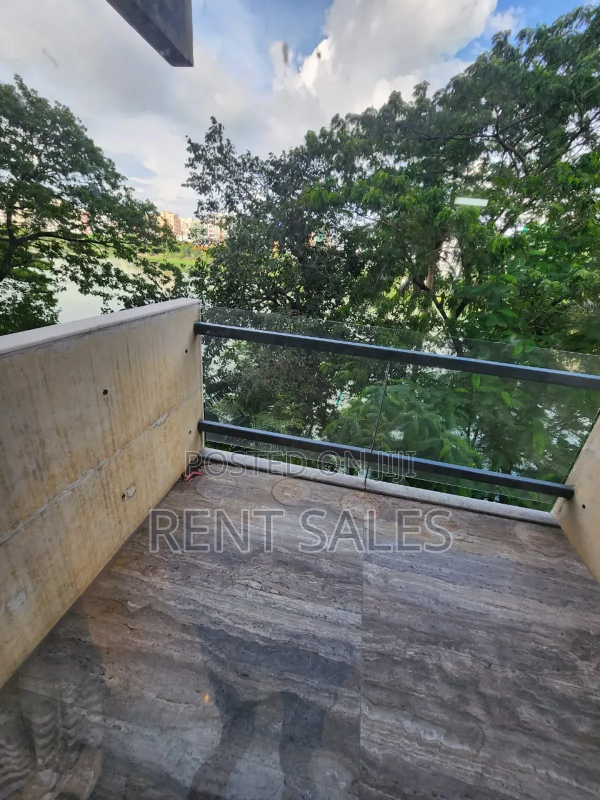 Furnished 4bdrm Apartment in Gulshan for rent