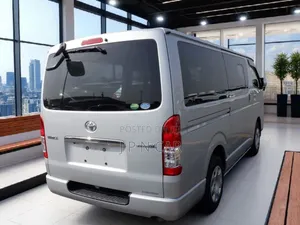 Toyota HiAce 2020 Silver