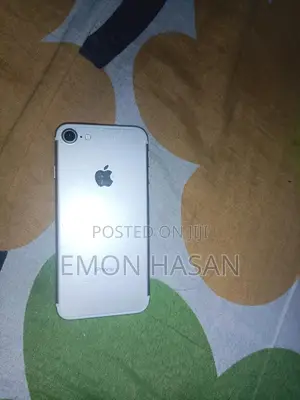 Photo - Apple iPhone 7 128 GB Rose Gold