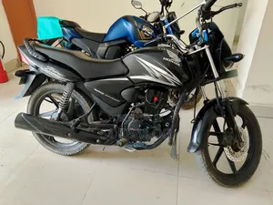 Photo - Honda CB 2011 Black