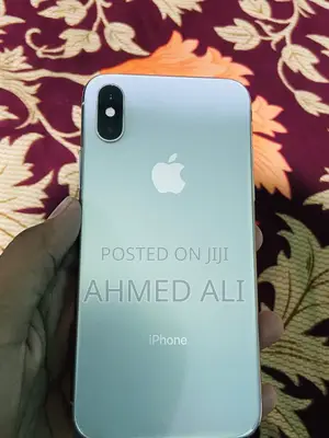 Photo - Apple iPhone XS 256 GB White