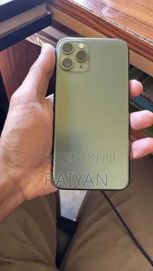 Photo - Apple iPhone 11 Pro 256 GB Green