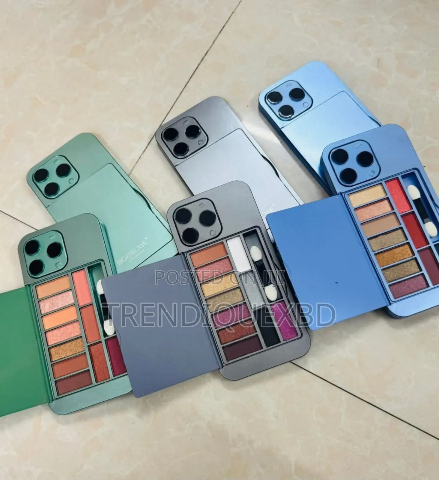 iPhone 13 Pro Style Makeup Palette | All-in-One