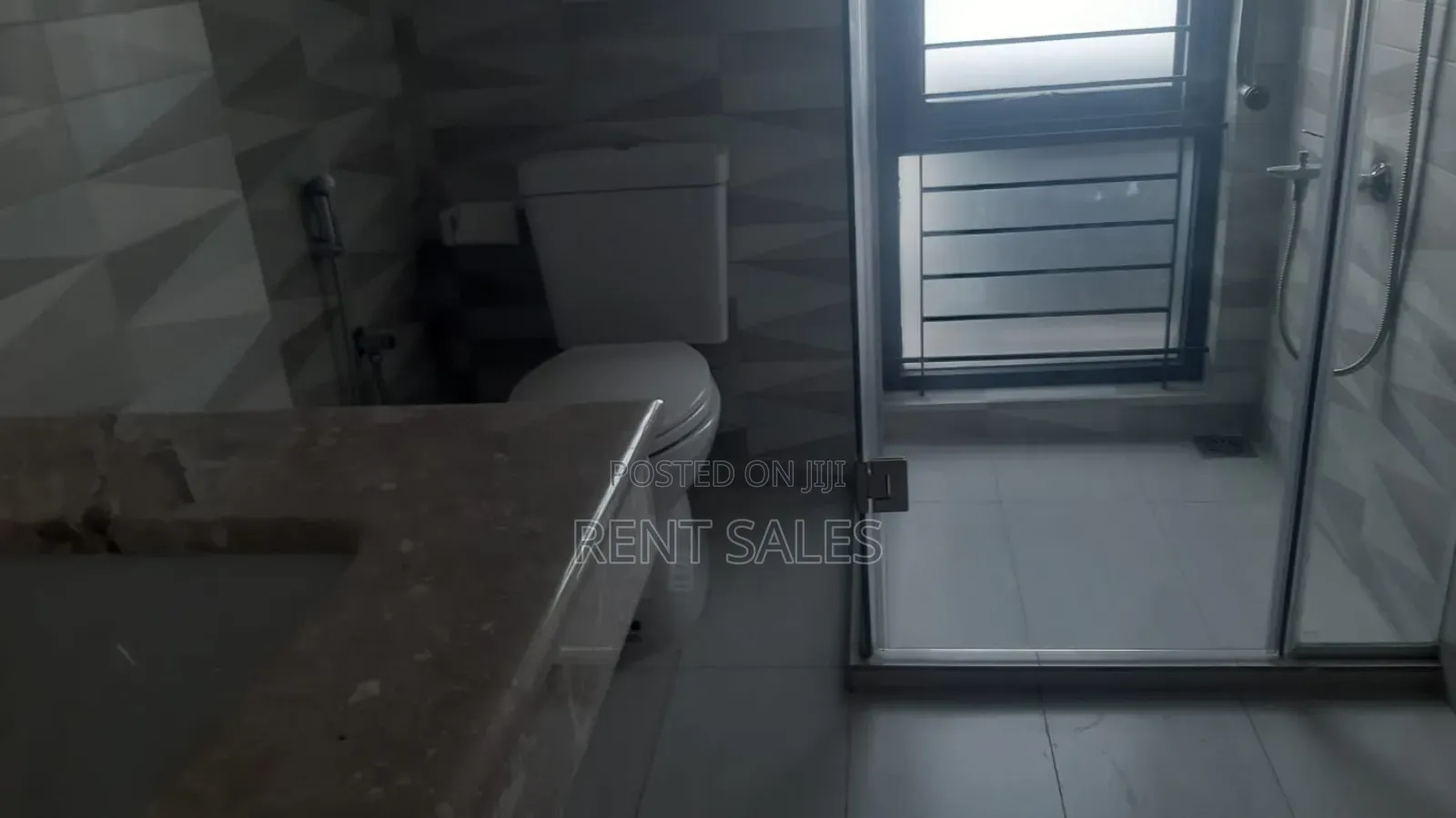 4bdrm Apartment in Gulshan for rent