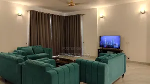 Furnished 4bdrm Apartment in Gulshan for rent
