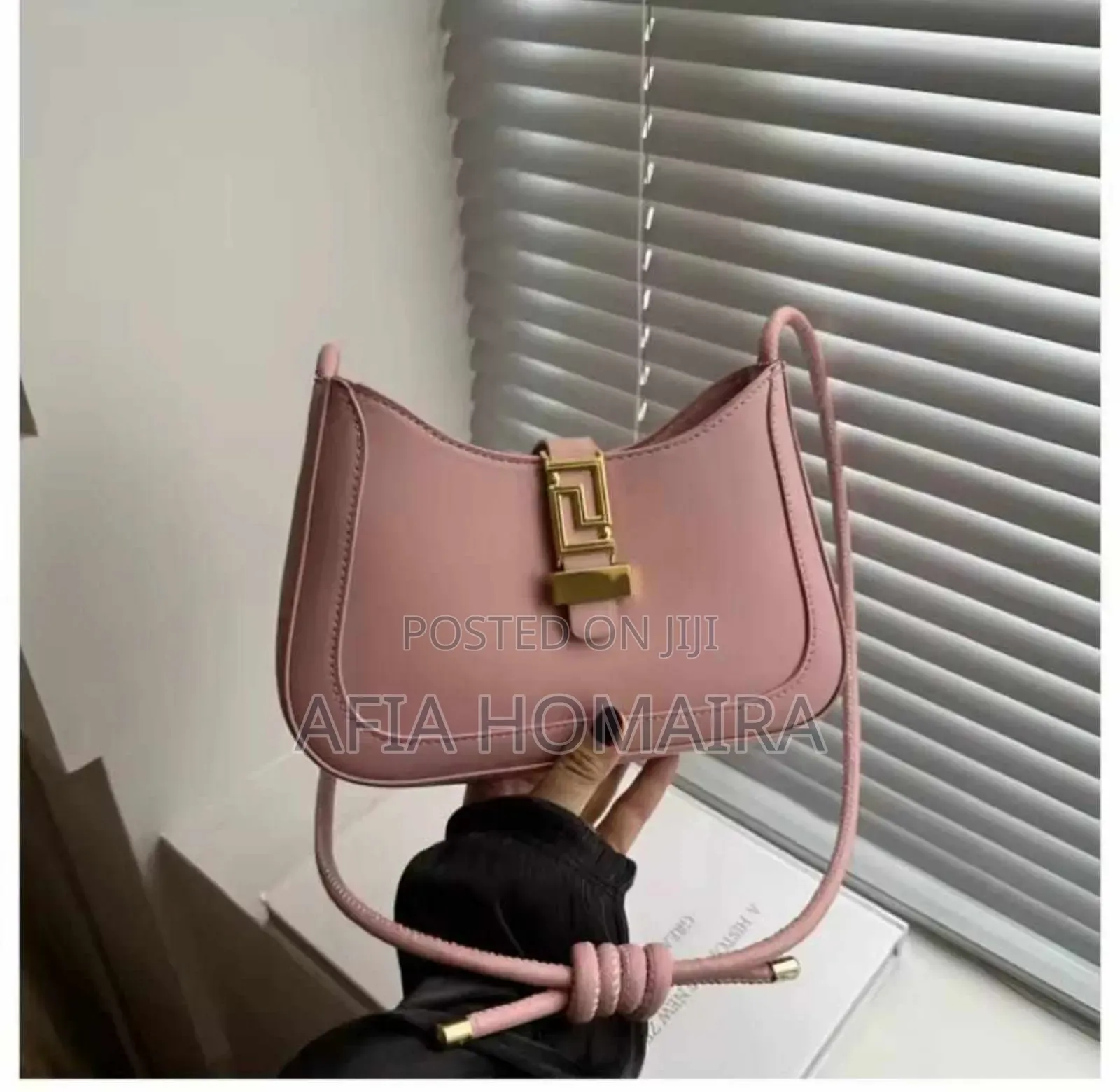 Fashion Casual Woman Cross Solid Bag