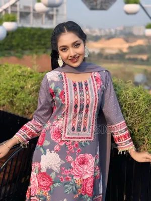 Ready-Made Three-Piece Suit With Digital Pmicro Silk Fabric.