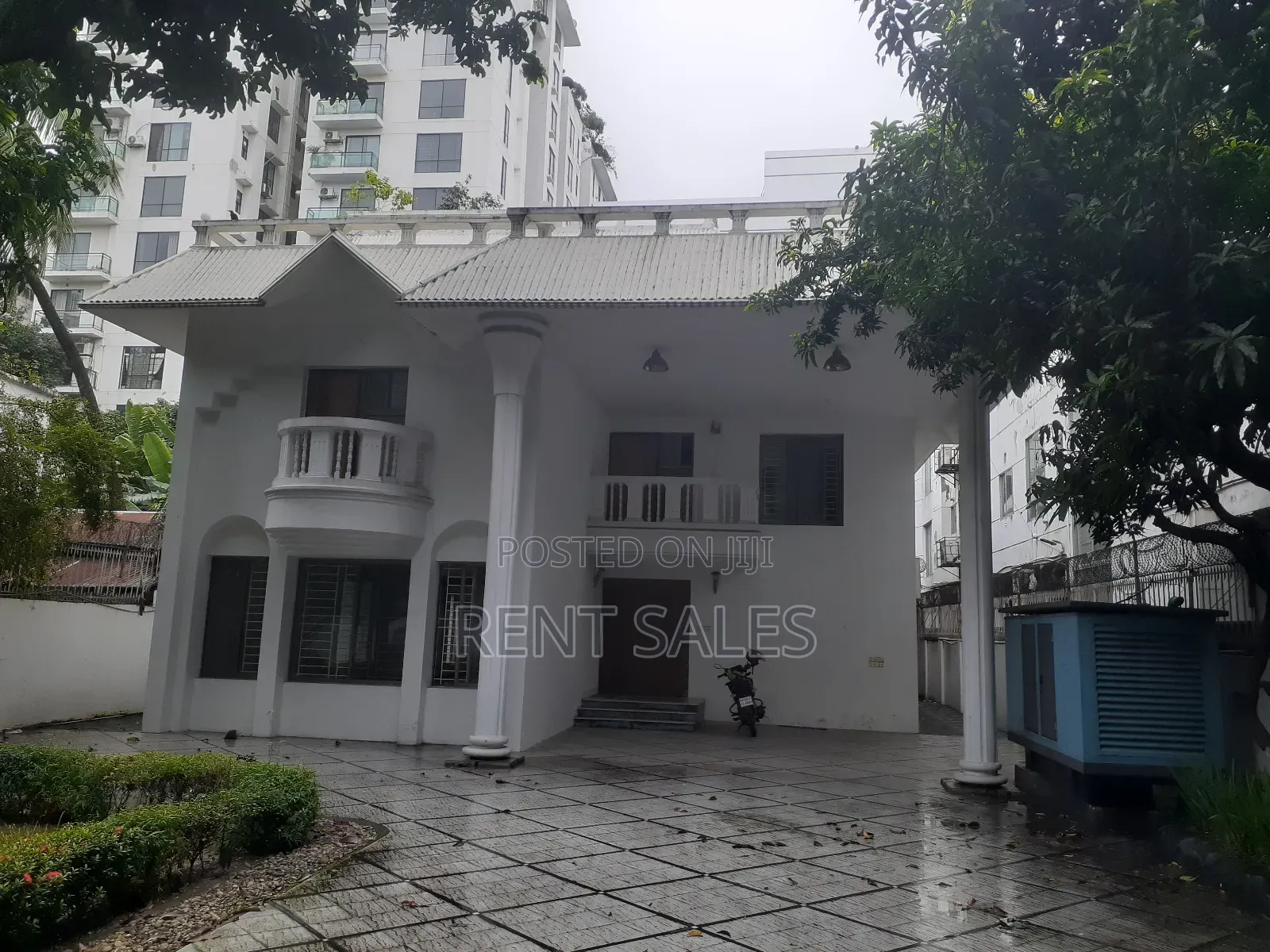 8bdrm Apartment in Gulshan for rent