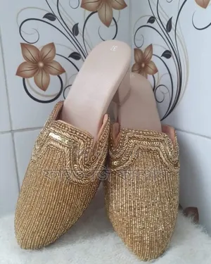 Nagra Juti Collection