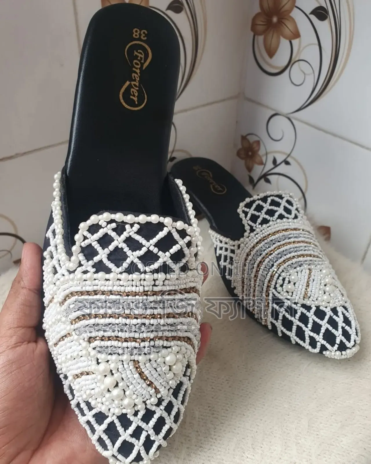 Nagra Juti Collection