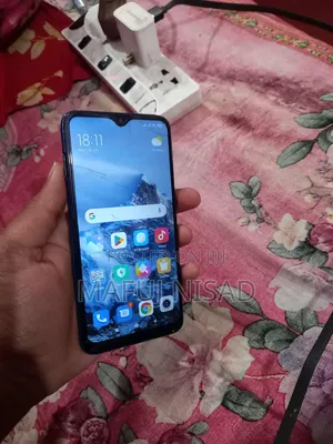 Photo - Xiaomi Redmi Note 8 32 GB Blue