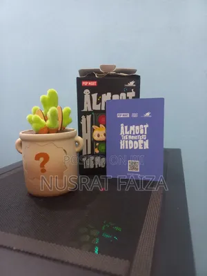 > Pop Mart Labubu "Flower Pot" Scene Set