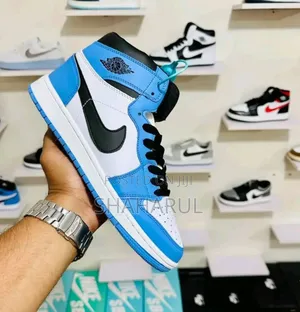 Photo - Air Jordan Nike Air Max