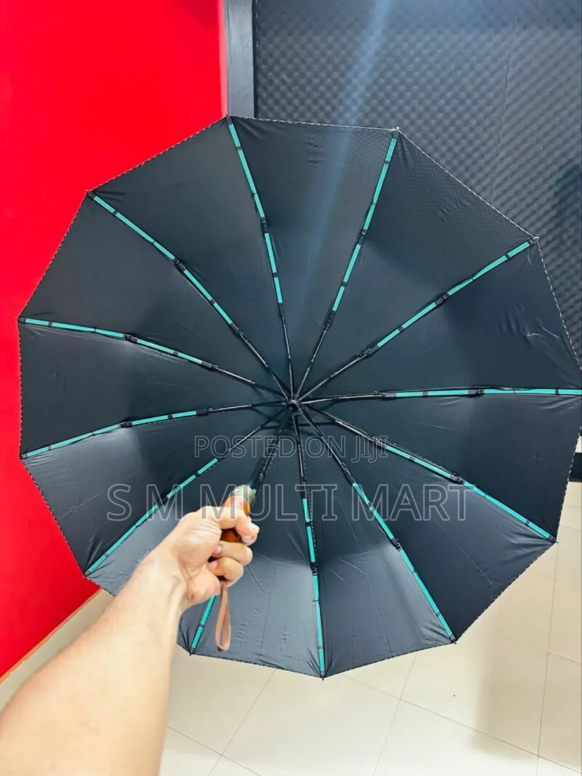 12 Ribs Wooden Colour Handle Umbrella
