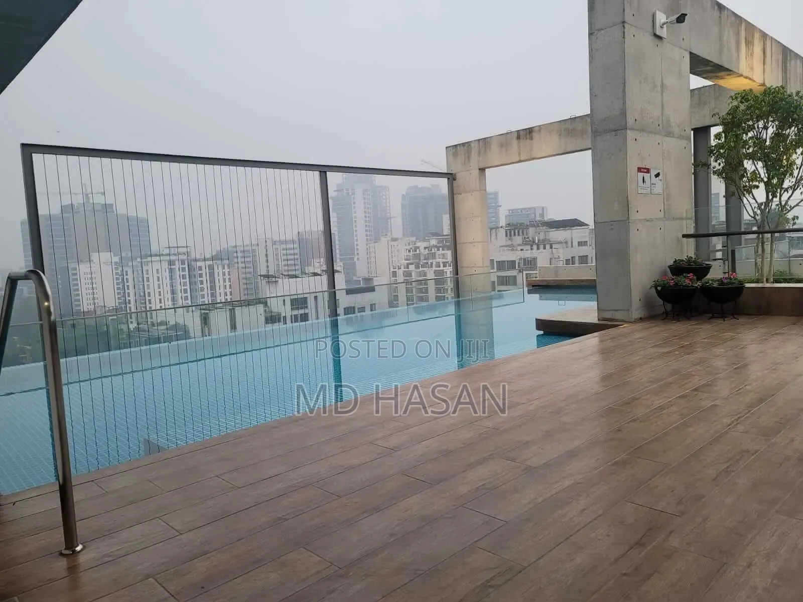 4bdrm Apartment in Semi Furnished for rent