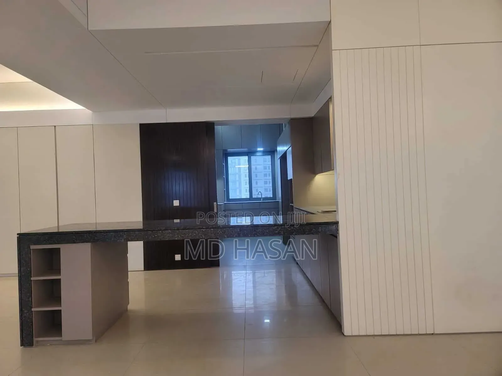 4bdrm Apartment in Semi Furnished for rent